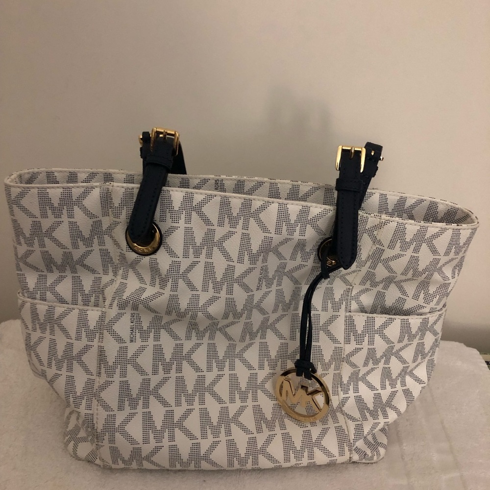 Micheal Kors Tote